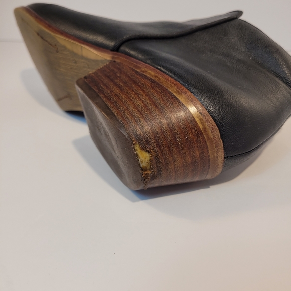 Sam Edelman Petty | Black Leather Ankle Booties - Picture 13 of 14